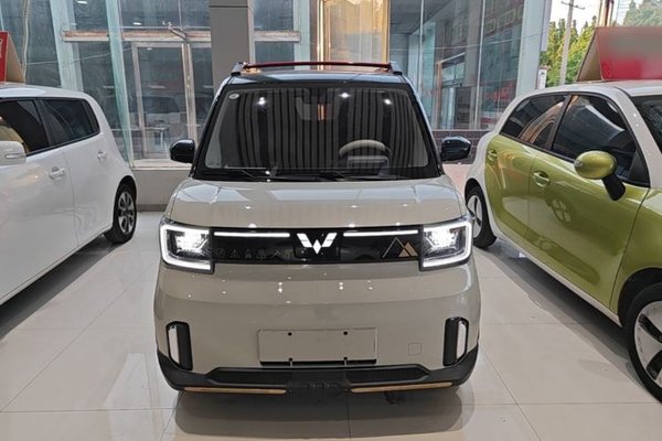 Wuling Hongguang MINIEV 2022, 42200 км, за 6098 USD