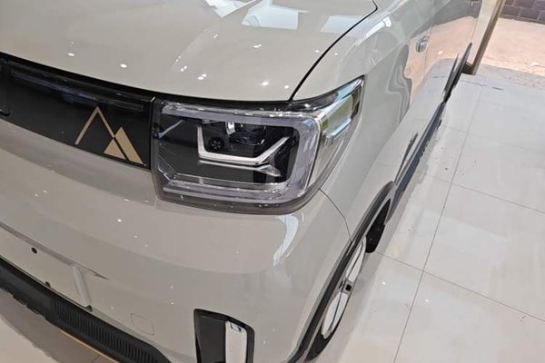 Wuling Hongguang MINIEV 2022, 42200 км, за 6098 USD - фото 6
