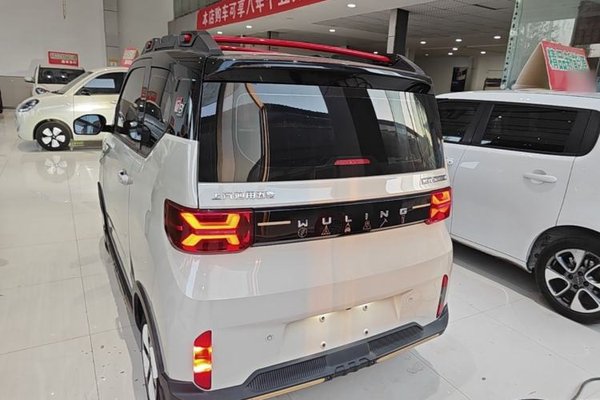 Wuling Hongguang MINIEV 2022, 42200 км, за 6098 USD