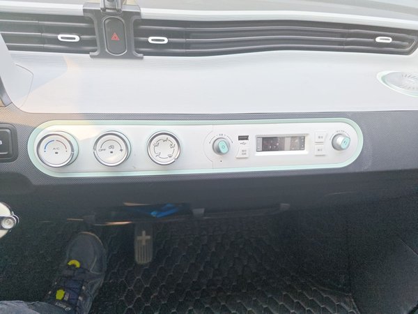 Wuling Hongguang MINIEV 2022, 26700 км, за 4750 USD - фото 14