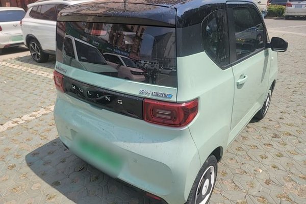 Wuling Hongguang MINIEV 2022, 36700 км, за 4267 USD - фото 6