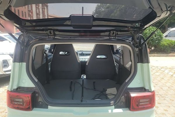 Wuling Hongguang MINIEV 2022, 36700 км, за 4267 USD - фото 22