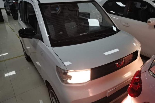 Wuling Hongguang MINIEV 2022, 14900 км, за 6051 USD