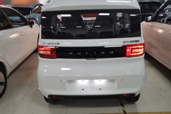 Wuling Hongguang MINIEV 2022, 14900 км, за 6051 USD