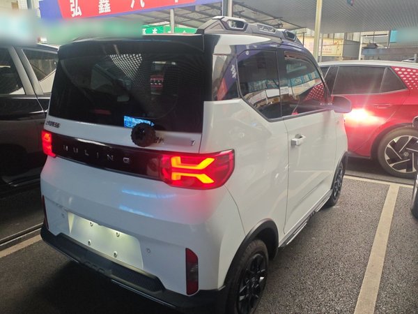 Wuling Hongguang MINIEV 2022, 42800 км, за 4986 USD - фото 7