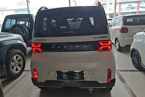 Wuling Hongguang MINIEV 2022, 56400 км, за 5789 USD