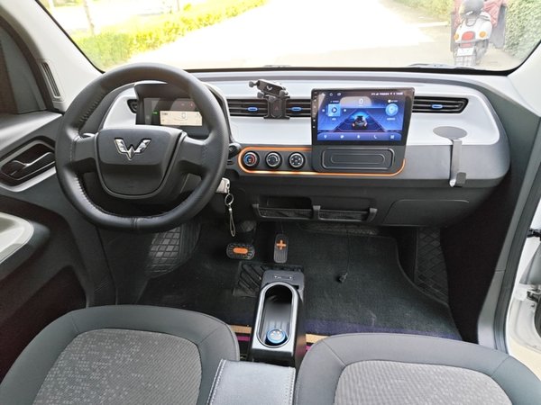Wuling Hongguang MINIEV 2022, 8900 км, за 4890 USD - фото 13