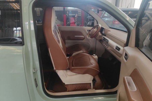 Wuling Hongguang MINIEV 2024, 11200 км, за 6185 USD - фото 19