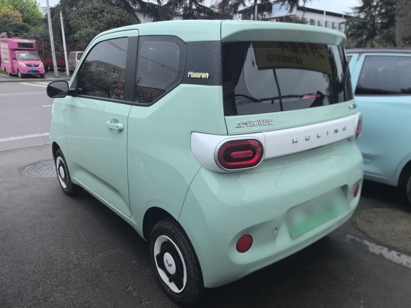 Wuling Hongguang MINIEV 2024, 14000 км, за 6160 USD