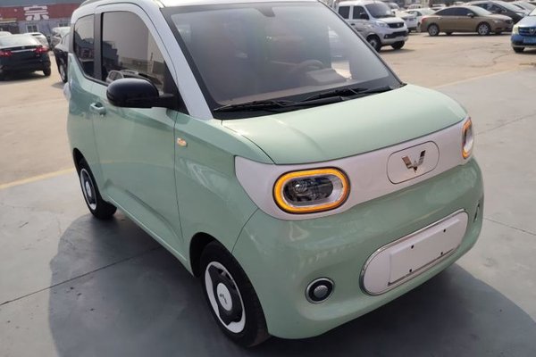 Wuling Hongguang MINIEV 2024, 15500 км, за 5414 USD