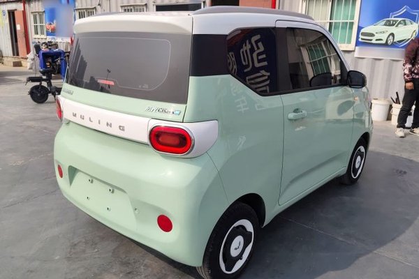 Wuling Hongguang MINIEV 2024, 15500 км, за 5414 USD - фото 6