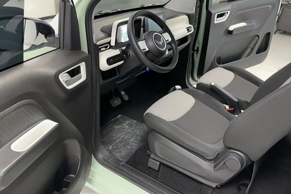 Wuling Hongguang MINIEV 2024, 23300 км, за 5929 USD - фото 24