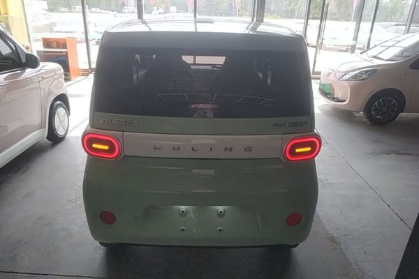 Wuling Hongguang MINIEV 2024, за 6179 USD