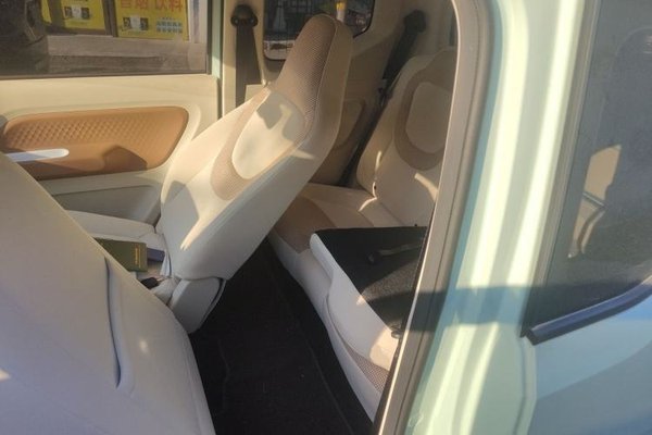 Wuling Hongguang MINIEV 2024, 5100 км, за 6104 USD - фото 14