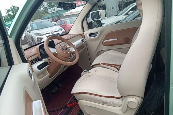 Wuling Hongguang MINIEV 2024, 9900 км, за 6304 USD - фото 18