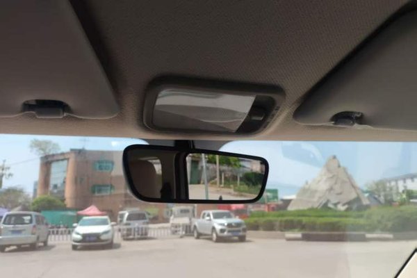 Wuling Hongguang MINIEV 2024, 100 км, за 7486 USD - фото 21