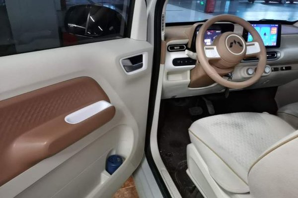 Wuling Hongguang MINIEV 2024, 10900 км, за 7025 USD - фото 19