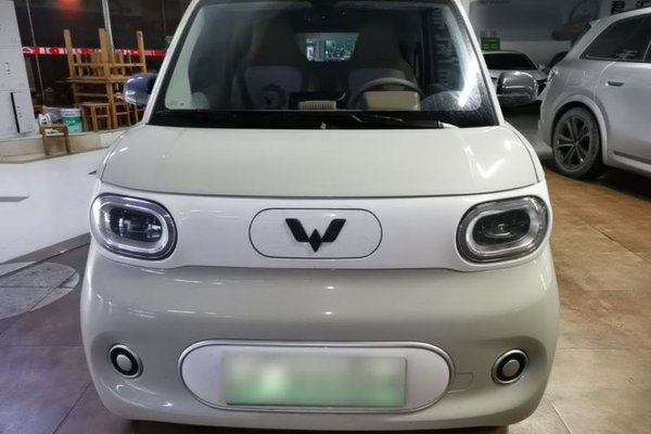 Wuling Hongguang MINIEV 2024, 10900 км, за 7025 USD