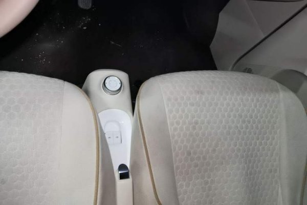 Wuling Hongguang MINIEV 2024, 10900 км, за 7025 USD - фото 17