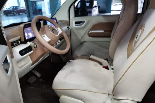 Wuling Hongguang MINIEV 2024, 10900 км, за 7025 USD - фото 18