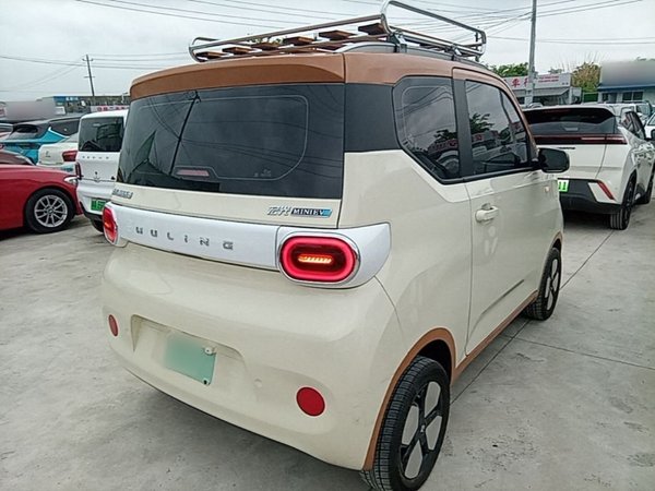 Wuling Hongguang MINIEV 2024, 13200 км, за 6669 USD - фото 6