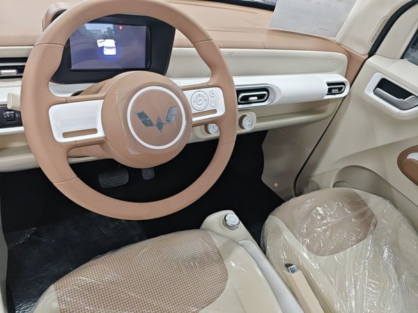 Wuling Hongguang MINIEV 2024, 13400 км, за 6645 USD