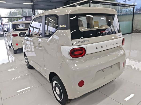 Wuling Hongguang MINIEV 2024, 13400 км, за 6645 USD - фото 15