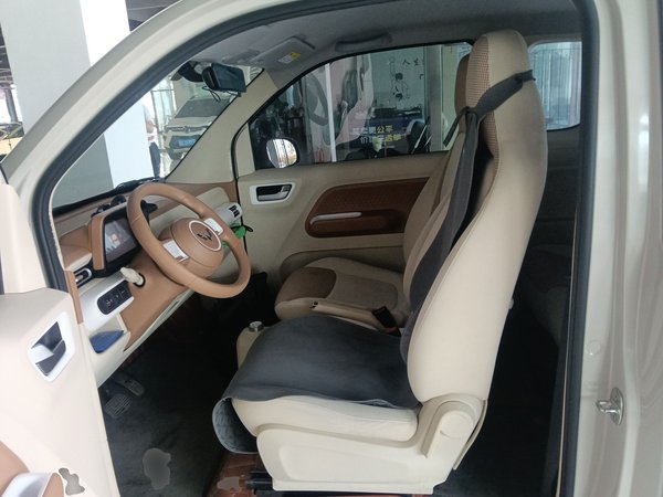 Wuling Hongguang MINIEV 2024, 13899 км, за 6115 USD - фото 20