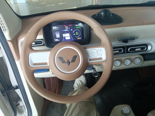 Wuling Hongguang MINIEV 2024, 13899 км, за 6115 USD - фото 21