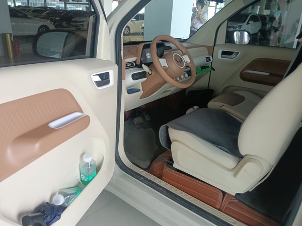 Wuling Hongguang MINIEV 2024, 13899 км, за 6115 USD - фото 23