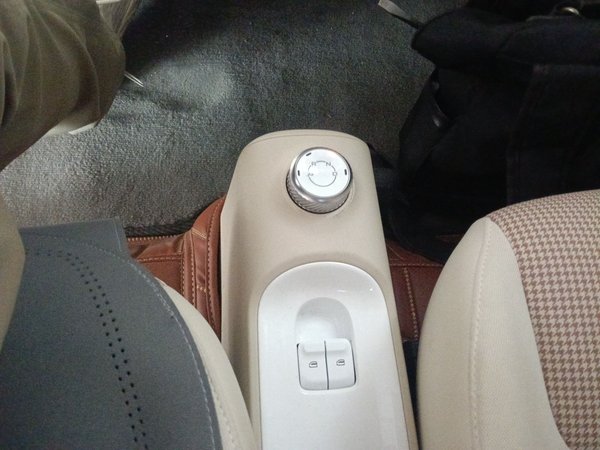 Wuling Hongguang MINIEV 2024, 13899 км, за 6115 USD - фото 12