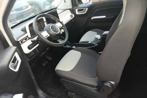 Wuling Hongguang MINIEV 2024, 18500 км, за 5786 USD - фото 17