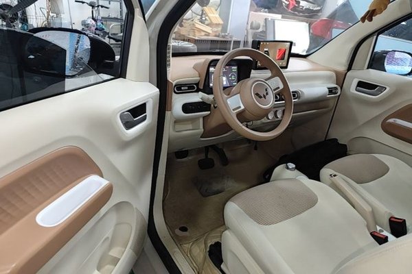 Wuling Hongguang MINIEV 2024, 18800 км, за 6054 USD - фото 18