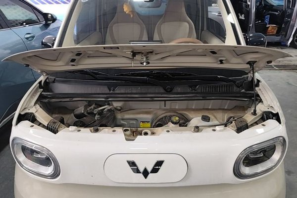 Wuling Hongguang MINIEV 2024, 18800 км, за 6054 USD - фото 24