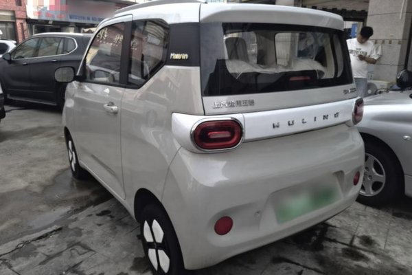 Wuling Hongguang MINIEV 2024, 200 км, за 6748 USD