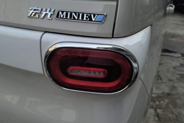 Wuling Hongguang MINIEV 2024, 200 км, за 6748 USD - фото 9