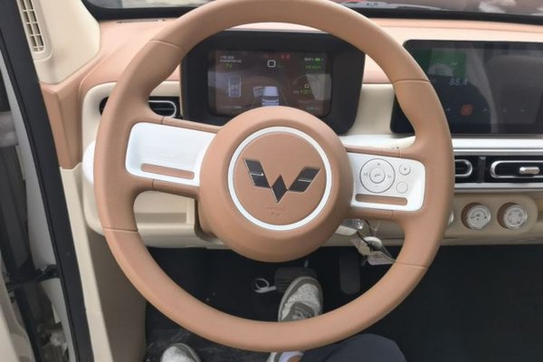 Wuling Hongguang MINIEV 2024, 200 км, за 6748 USD - фото 13