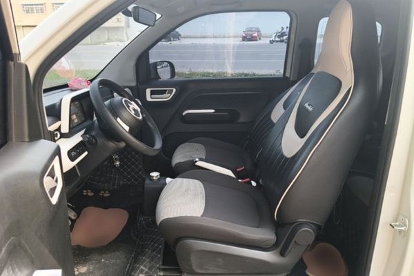 Wuling Hongguang MINIEV 2024, 21200 км, за 6125 USD - фото 18