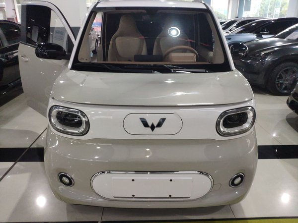 Wuling Hongguang MINIEV 2024, 22400 км, за 6358 USD