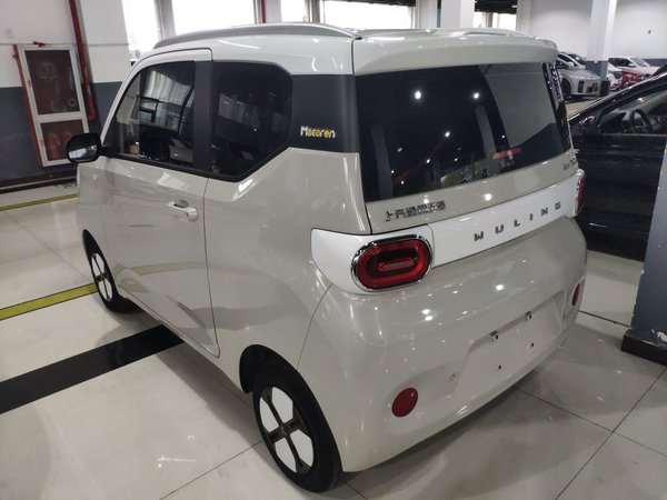 Wuling Hongguang MINIEV 2024, 22400 км, за 6358 USD