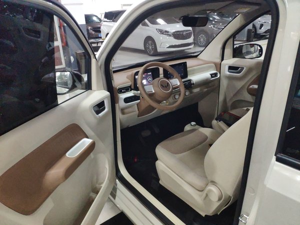 Wuling Hongguang MINIEV 2024, 22400 км, за 6358 USD - фото 19