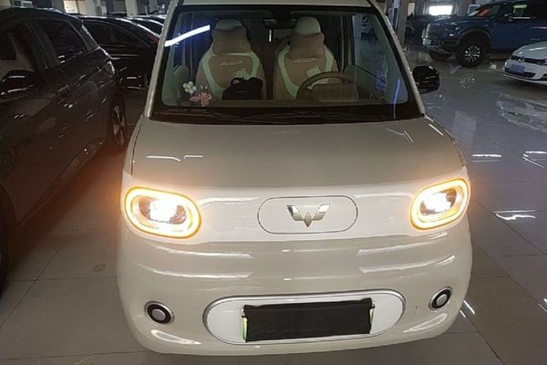 Wuling Hongguang MINIEV 2024, за 6106 USD