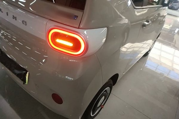 Wuling Hongguang MINIEV 2024, за 6106 USD - фото 7