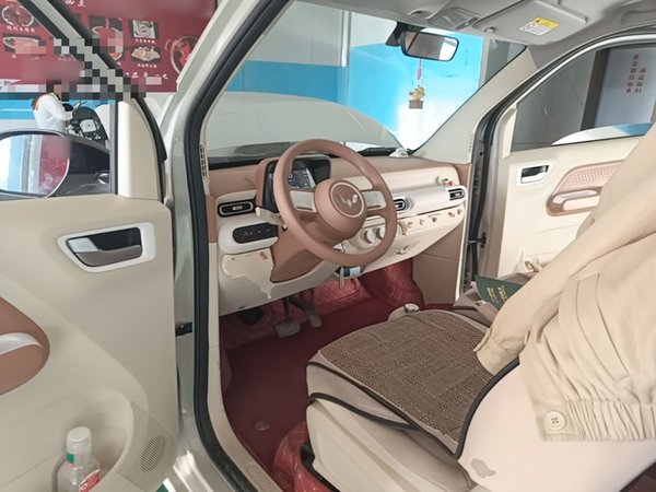 Wuling Hongguang MINIEV 2024, 9700 км, за 5035 USD - фото 17