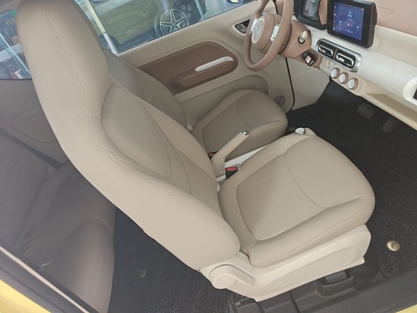 Wuling Hongguang MINIEV 2024, 47800 км, за 6032 USD - фото 23