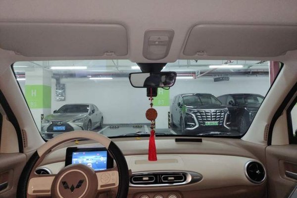 Wuling Hongguang MINIEV 2025, 800 км, за 6799 USD - фото 15