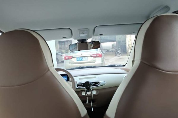 Wuling Hongguang MINIEV 2025, 10000 км, за 6122 USD - фото 28