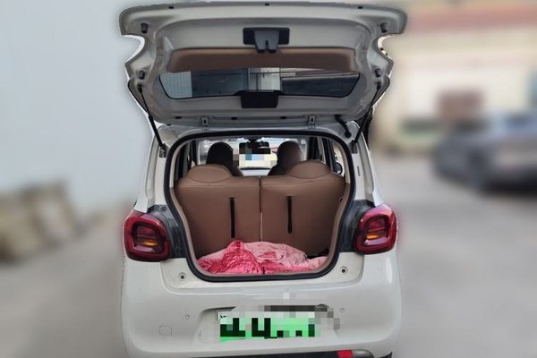 Wuling Hongguang MINIEV 2025, 10000 км, за 6122 USD - фото 29
