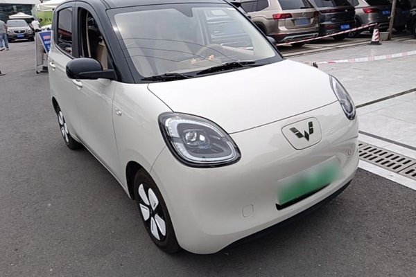 Wuling Hongguang MINIEV 2025, 5200 км, за 8335 USD