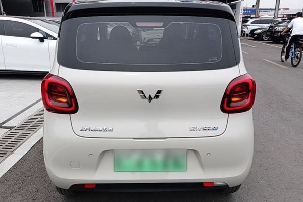 Wuling Hongguang MINIEV 2025, 5200 км, за 8335 USD